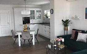 Summer Fantasy Apartment